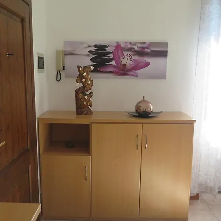 Apartment Art In Flower